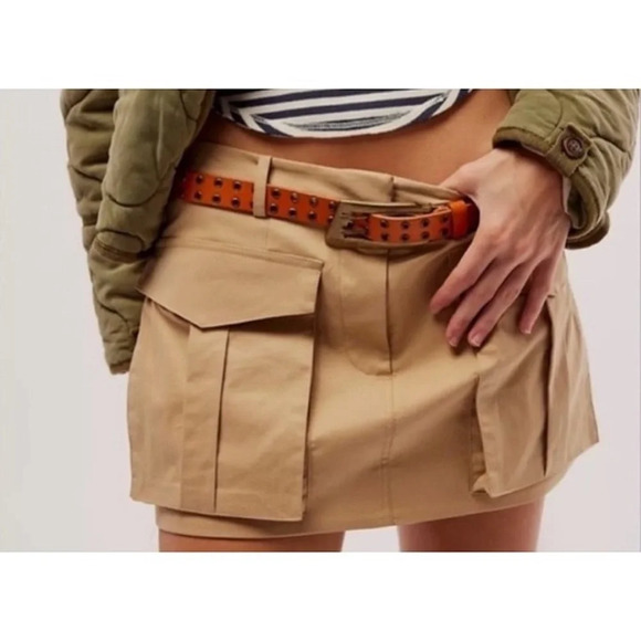 Free People Belt Rush Hour Grommet Belt Orange Leather Slim Grommet
Belt S/M - Picture 1 of 9